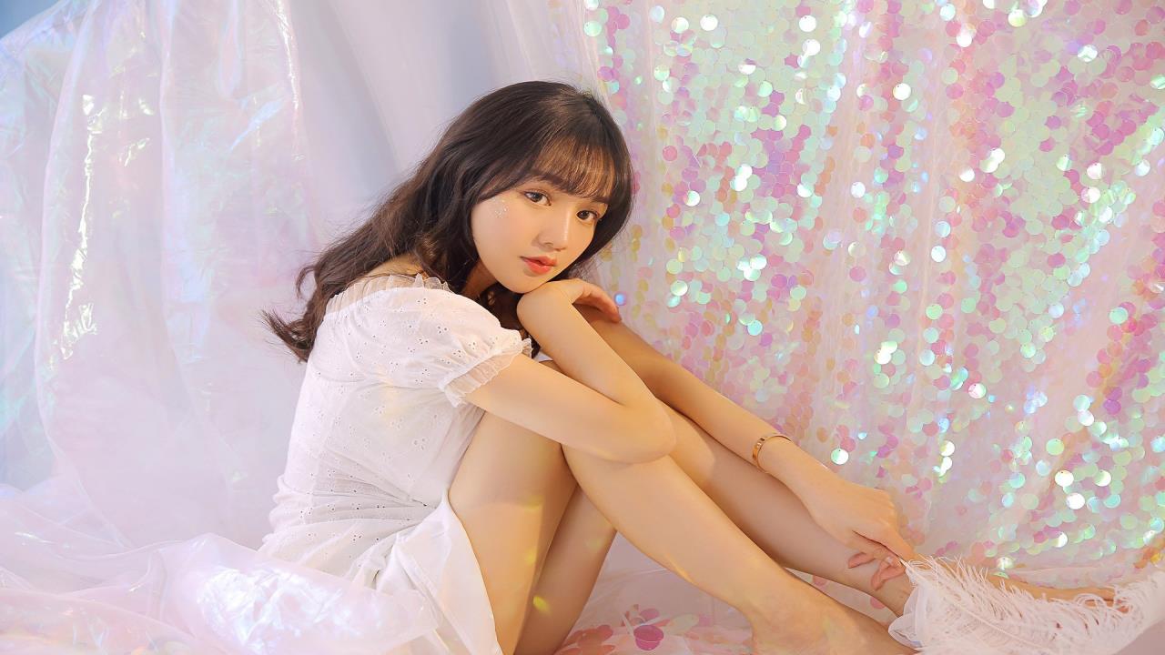 男生女生一起拔萝卜下载: 友谊与汗水并肩收获！